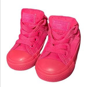 Infant pink converse Allstate size 3 girls monotone